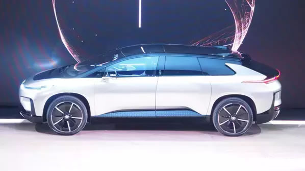 首款量產(chǎn)車FF91.jpg
